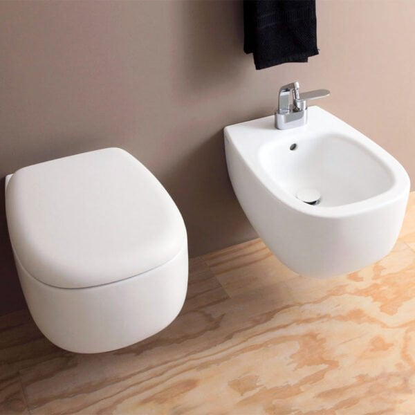 BONOLA WALL Hung WC WITH GO CLEAN SYSTEM