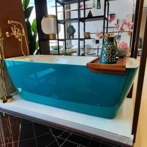 Bathtub With Flat Drainage White & Blue Color