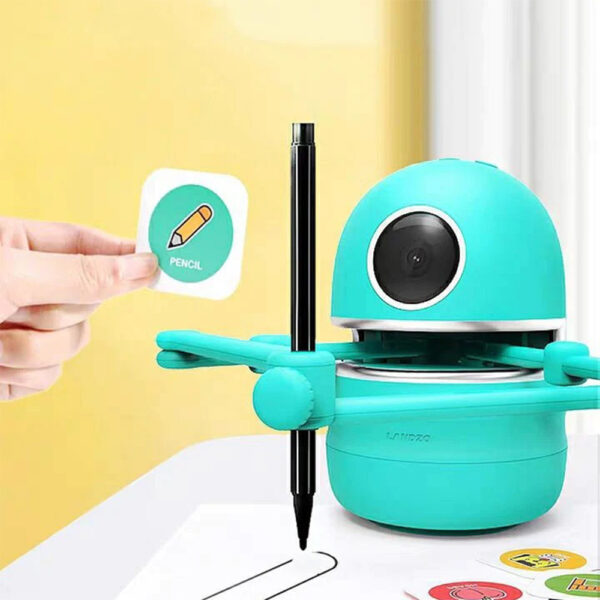 Quincy Robot Artist For Kids