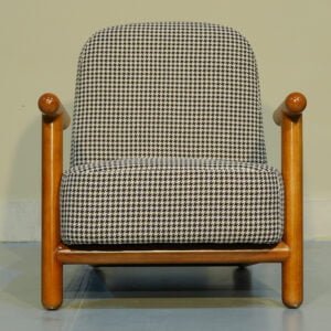 Modern-Design-Wood-and-Fabric-Sofa-Chair-Black-&-White-130546