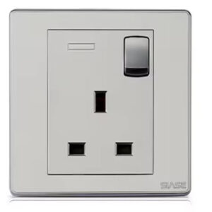 Silver V027 250V 1Gang 13A Switched Socket